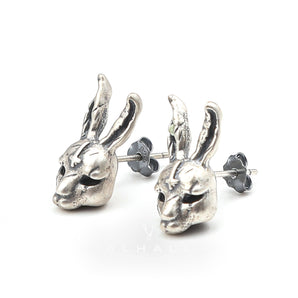 Anti Cross Hare Ear Stud