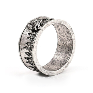 Howling Lone Wolf Ring